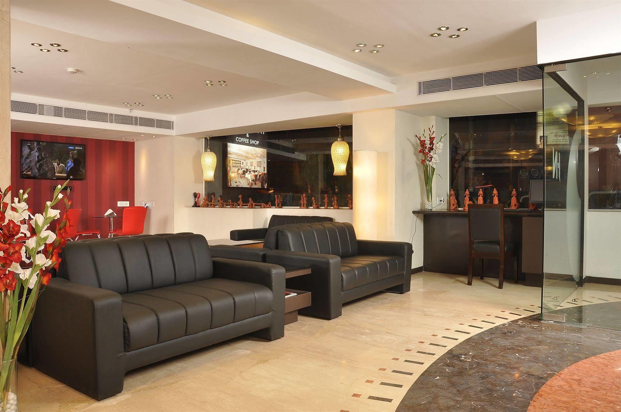 Hotel Niharika Calcutta  Esterno foto