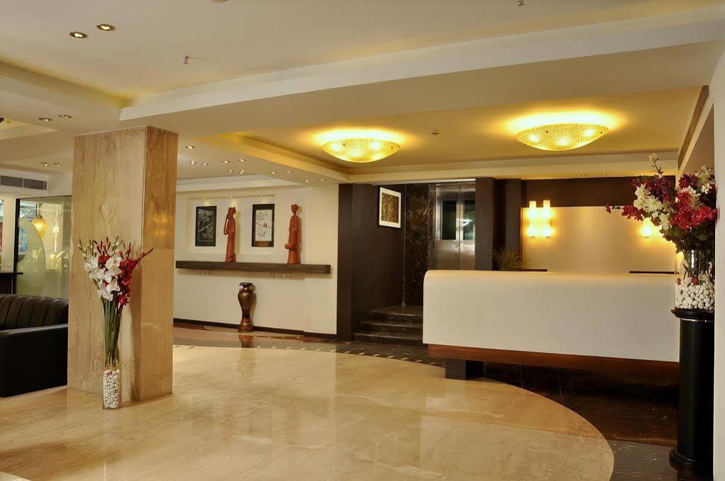 Hotel Niharika Calcutta  Esterno foto